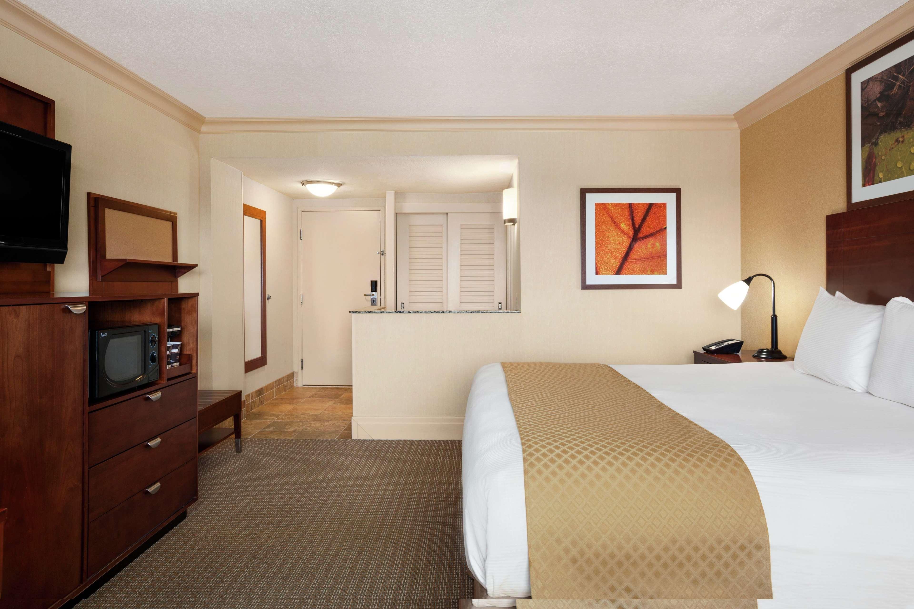 Doubletree By Hilton Hotel Dallas - Love Field Eksteriør bilde