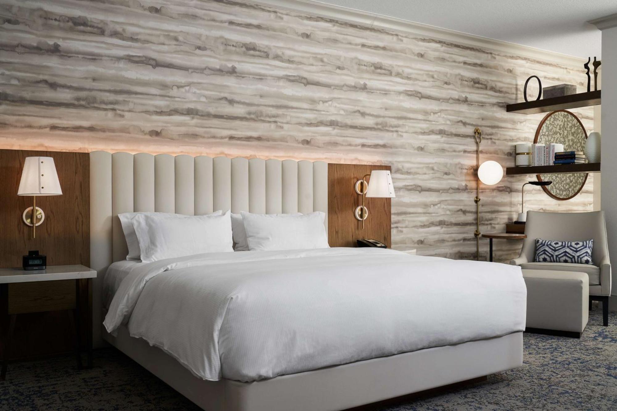 Doubletree By Hilton Hotel Dallas - Love Field Eksteriør bilde