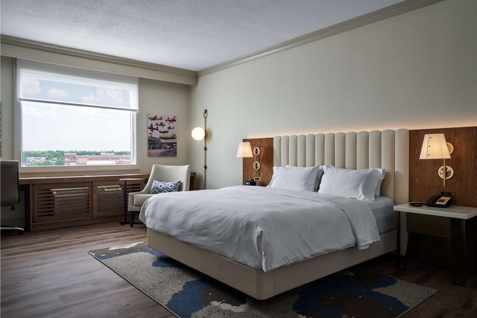 Doubletree By Hilton Hotel Dallas - Love Field Eksteriør bilde
