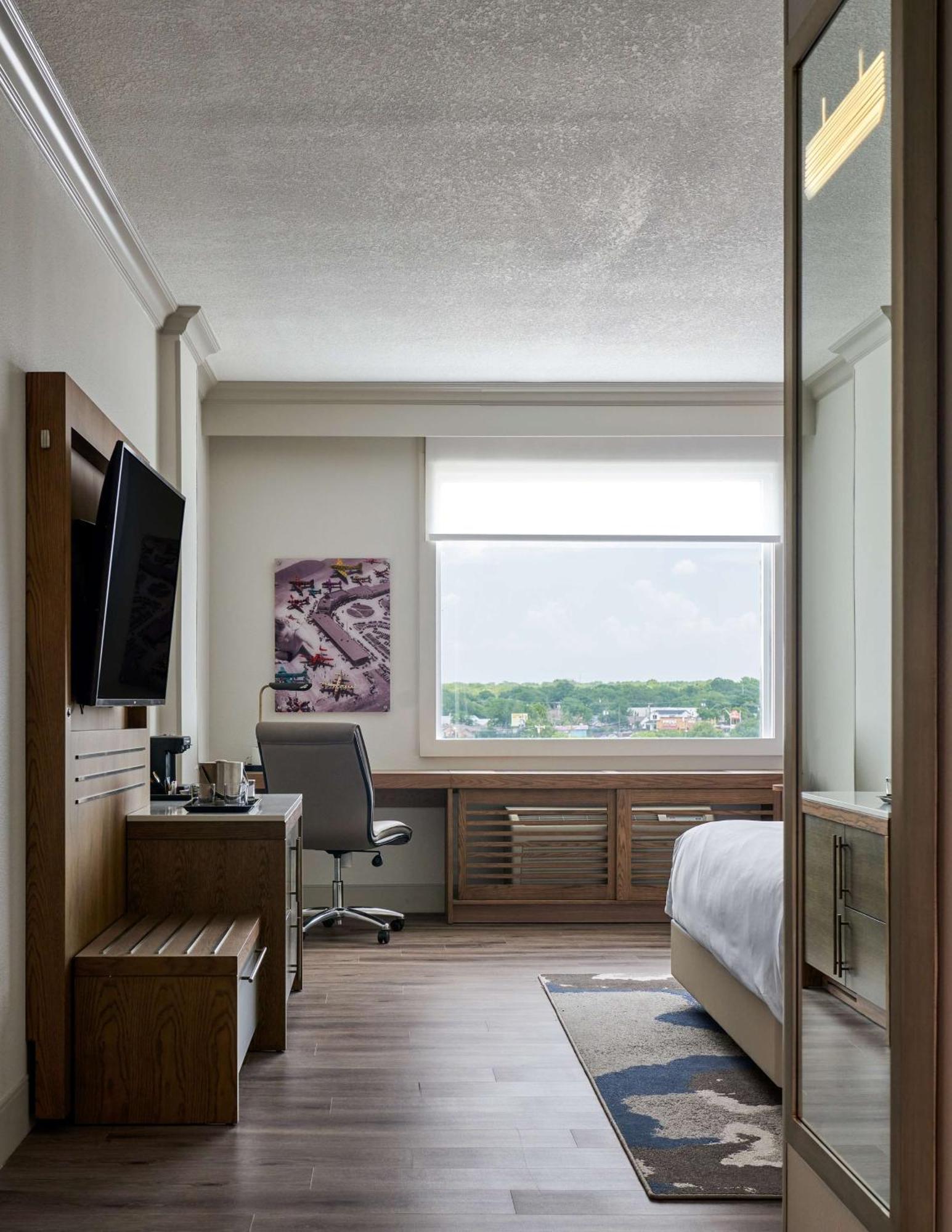 Doubletree By Hilton Hotel Dallas - Love Field Eksteriør bilde
