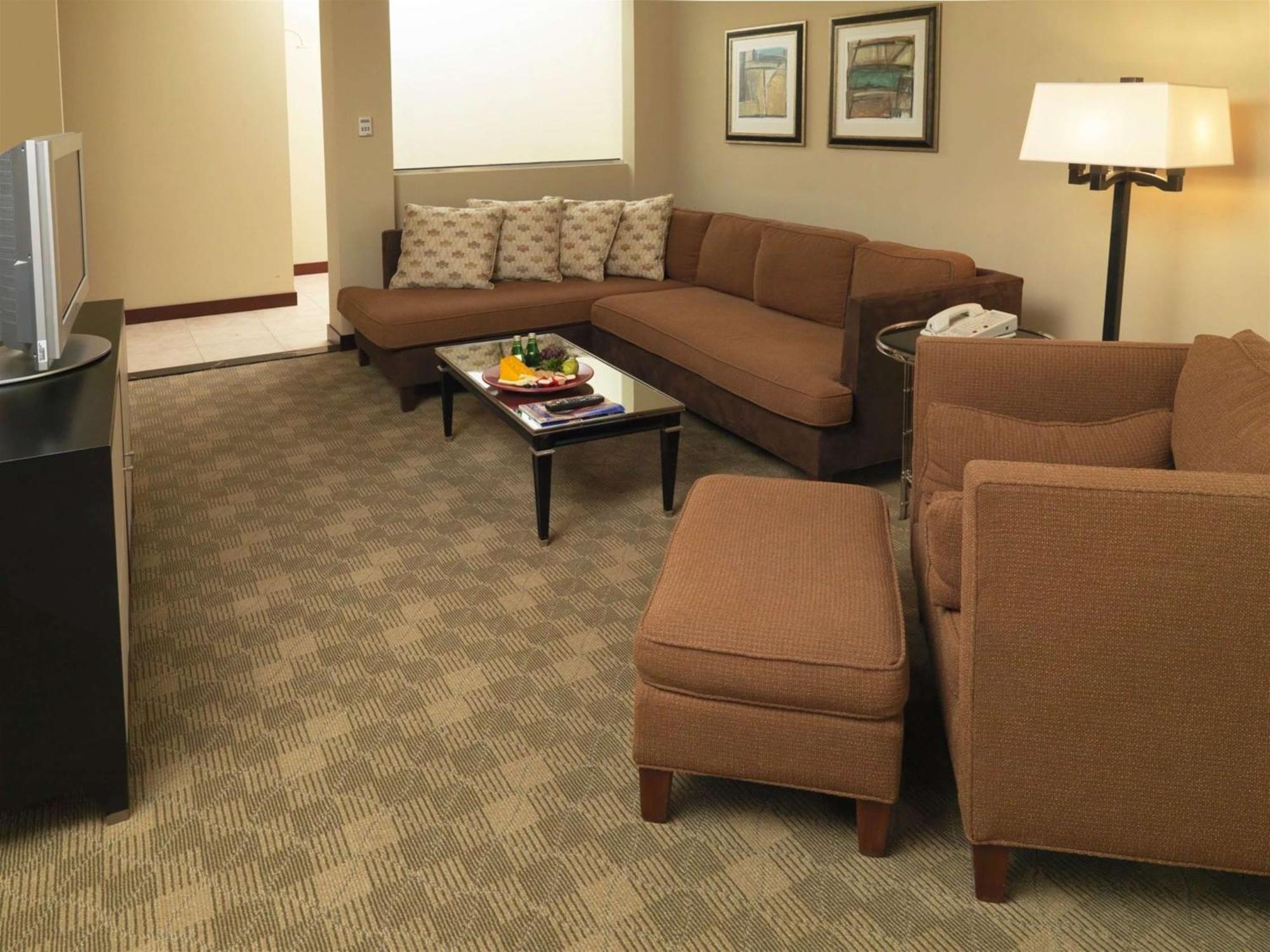 Doubletree By Hilton Hotel Dallas - Love Field Eksteriør bilde