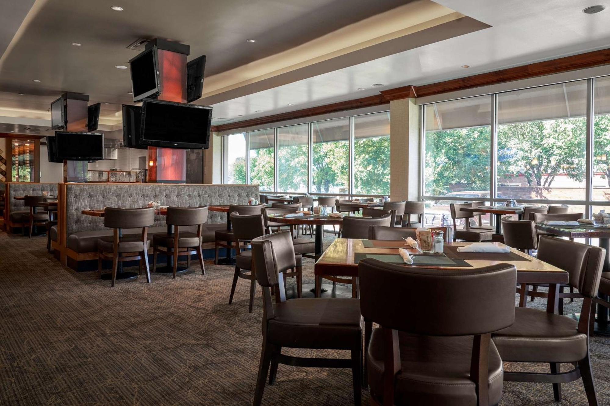 Doubletree By Hilton Hotel Dallas - Love Field Eksteriør bilde